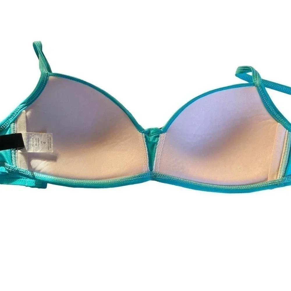 La Blanca Swim Bikini Top Size 6 Blue Loop Hook Closure Beach Ready Swimwear